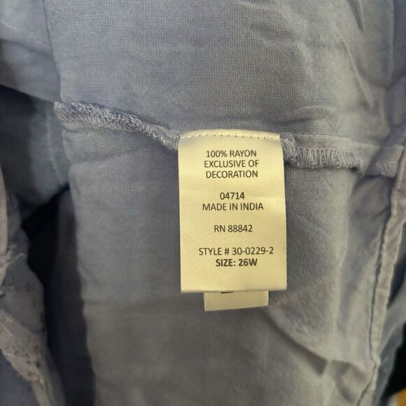 Roamans Top Womens 26W Blue Eyelet Mixed Media Boho Flutter Button Detail Blouse - Picture 8 of 9